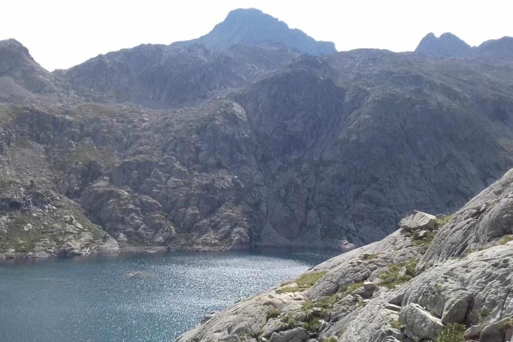 El Refugio De Tena - Tucasaenlospirineos Escarrilla Exterior foto